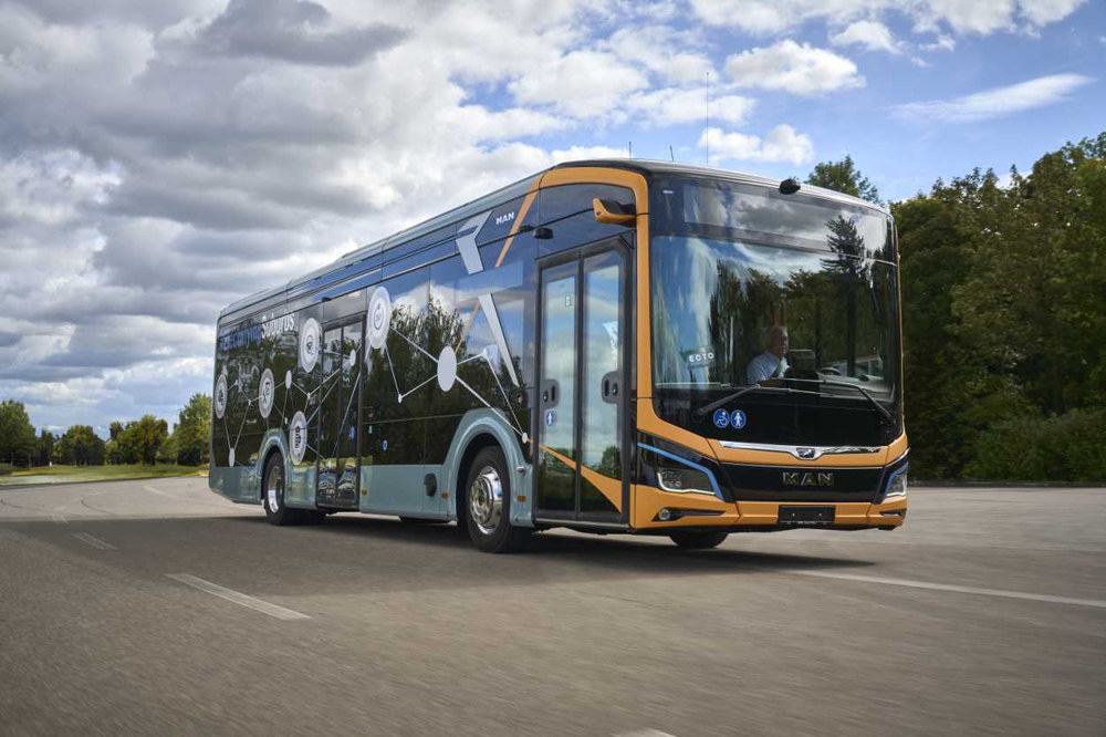 Як доїхати з Варшави до Львова автобусом і скільки коштує квиток?